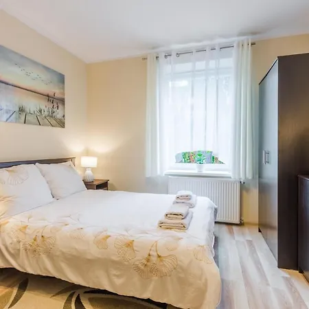 Apartament Księżycowy Z Ogrodem- *