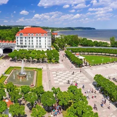 Księżycowy Z Ogrodem-